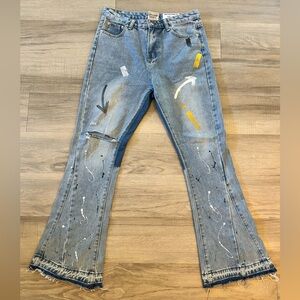 Gallery department Art on display Courtesy of Josue Thomas Paint Arrow Accents M